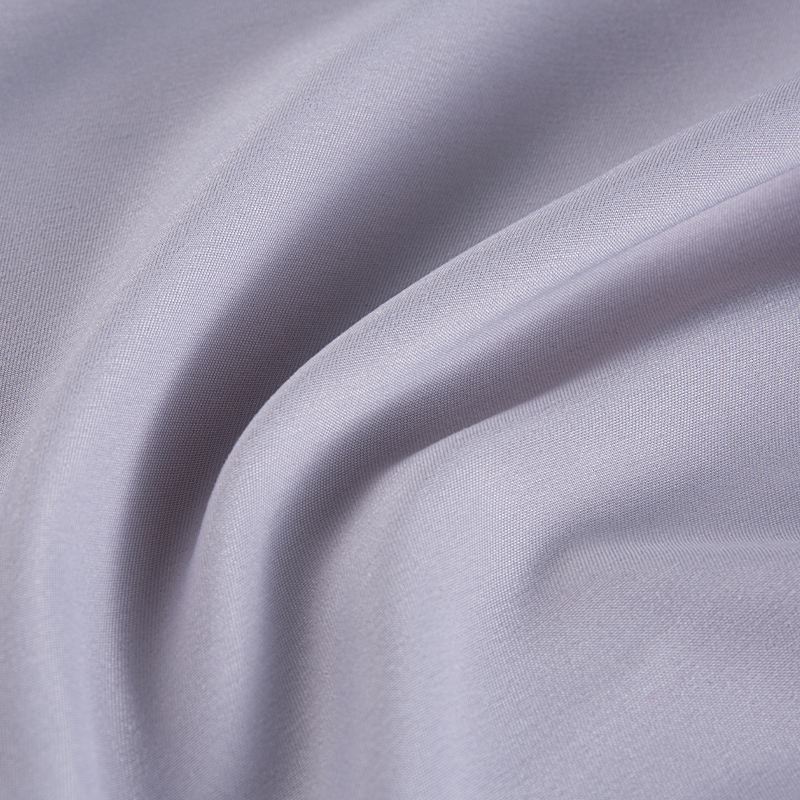 Rugam repugnans luce Grey Polyester Dyed Fabric