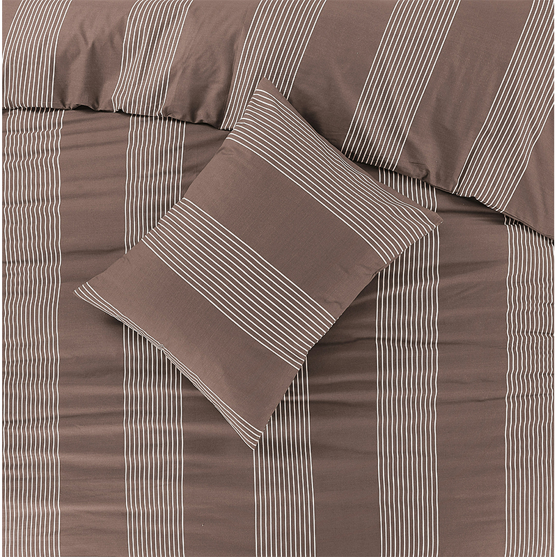 Estne Cottonus Potius quam Polyester Microfiber?
